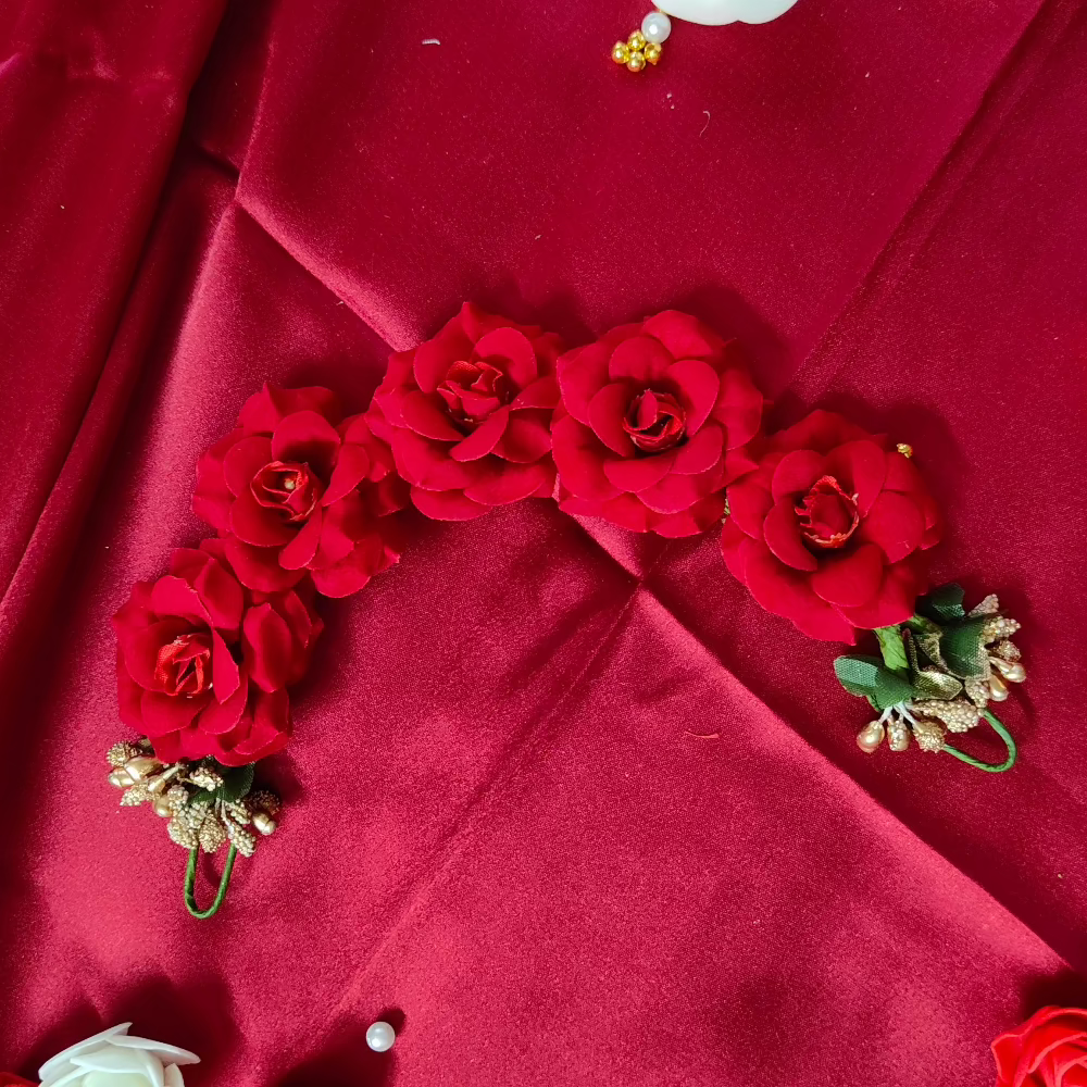Womens Floral Gajra