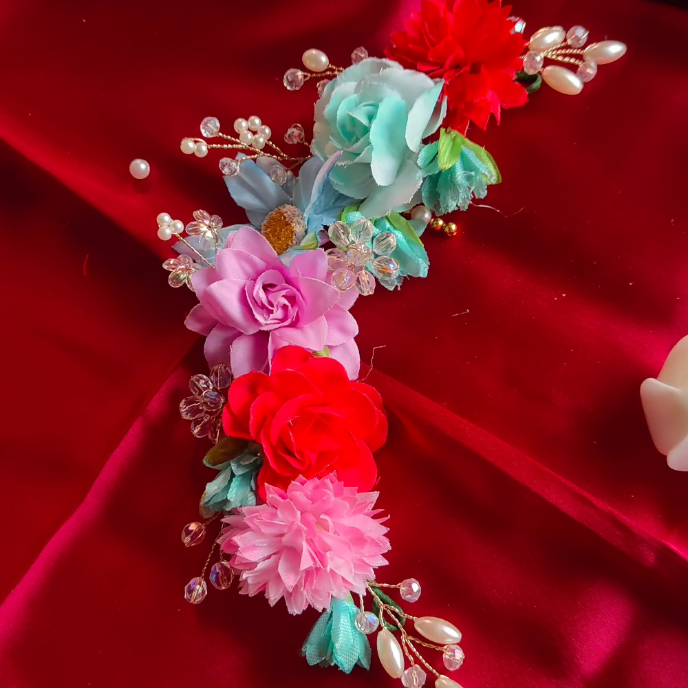 Womens Floral Gajra