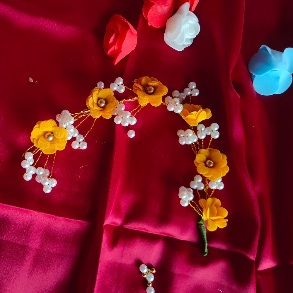 Womens Floral Gajra